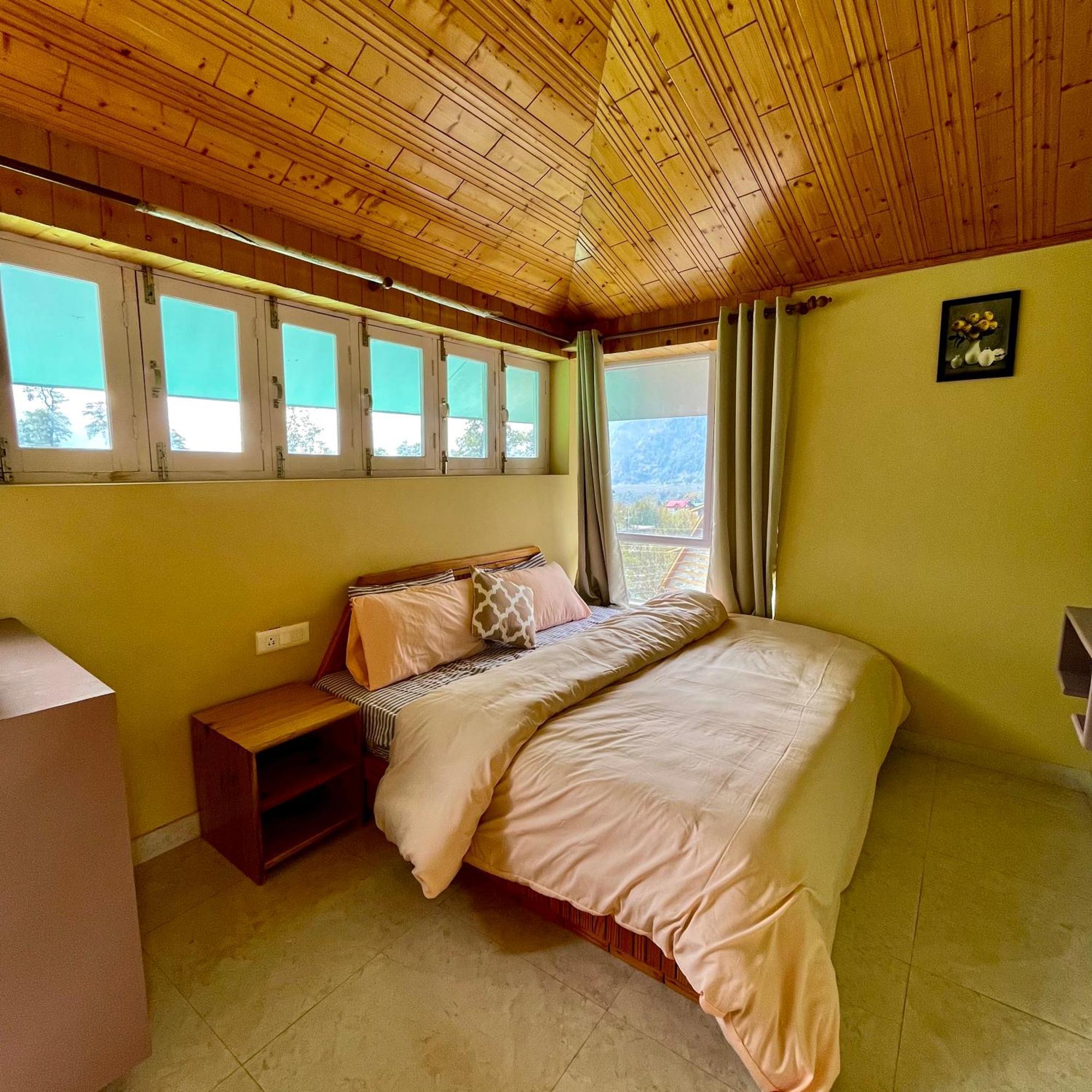 Fluestern Hostel And Cafe Nagar  Экстерьер фото